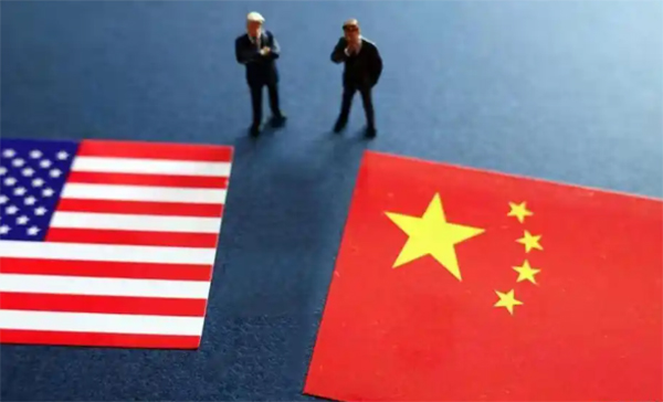 關稅量子糾纏：中美24小時的政策疊加態與供應鏈坍縮